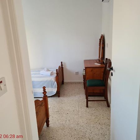 Latchi Area Apartments Luaran gambar